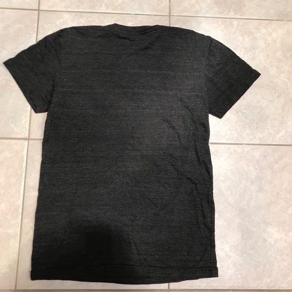 Maroon 5 Maps grey & pink crewneck T shirt - Picture 2 of 4